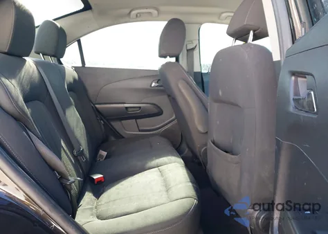 2014 Chevrolet Sonic Lt Auto z USA, uszkodzony, nr VIN 1G1JC5SH3E4195273